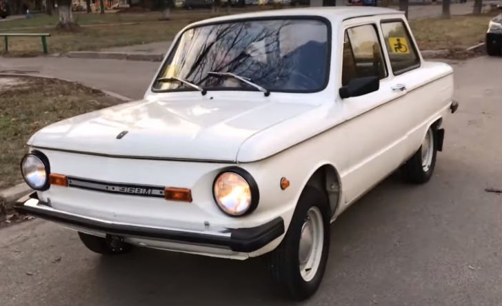автомобиль Запорожец